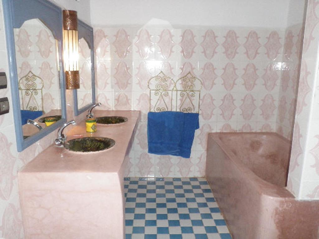 Bed and Breakfast Kasbah Itrane Tamnougalt Номер фото